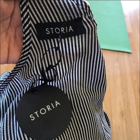 BNWT Storia Jumpsuit. Size M. Pinstripes. - Picture 6 of 6